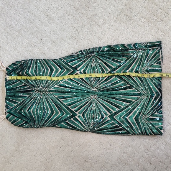 Lulu's Gatsby green sequin dress - Picture 6 of 8